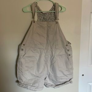 Maternity Khaki Overall Shorts Sz XL